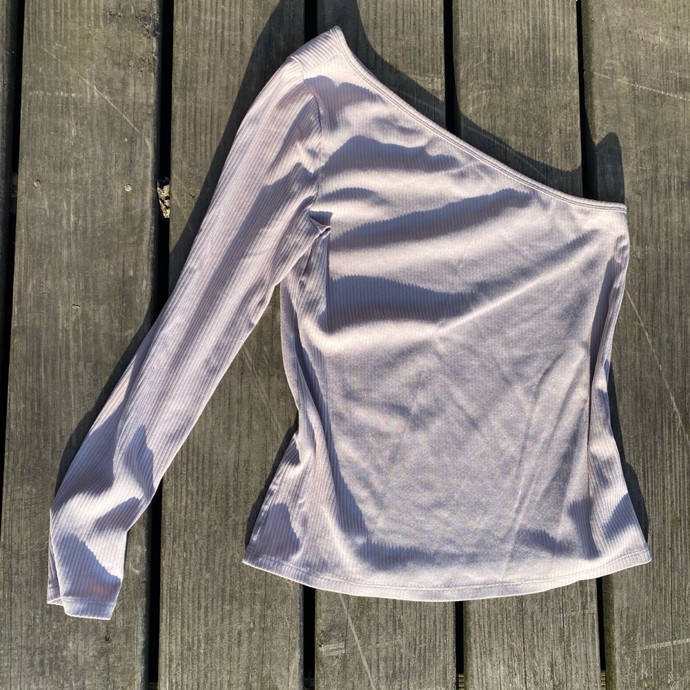 Woman’s size large Old Navy tan one shoulder full length top.